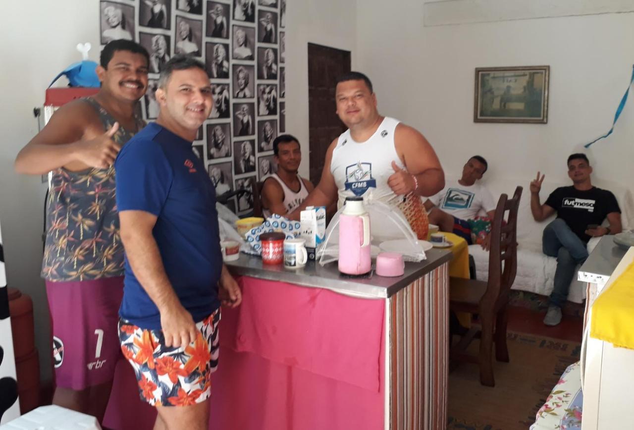 Perto Do Aeroporto De Salvador - Dona Pitanga Hostel Lauro de Freitas Zewnętrze zdjęcie