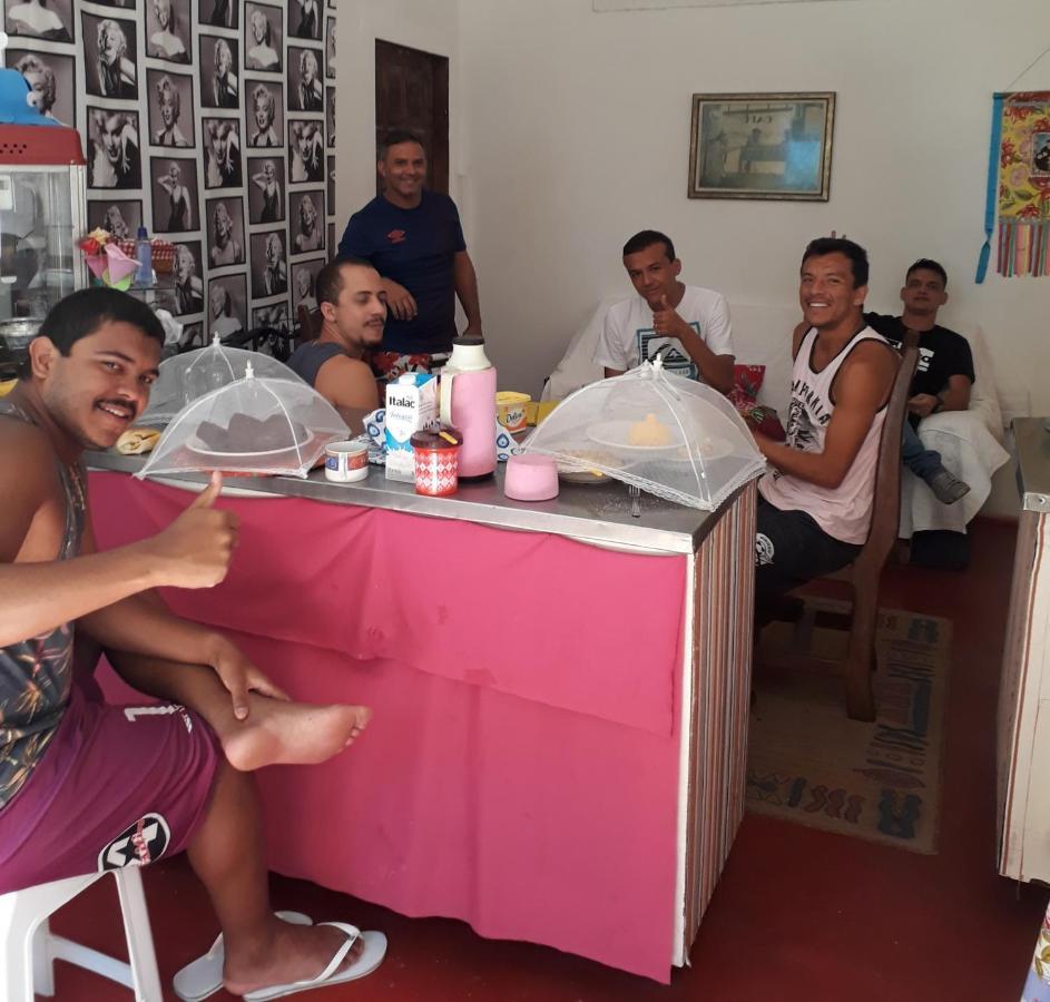 Perto Do Aeroporto De Salvador - Dona Pitanga Hostel Lauro de Freitas Zewnętrze zdjęcie